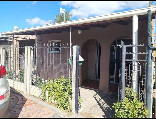 2 BEDROOM HOUSE FOR SALE IN DALVALE